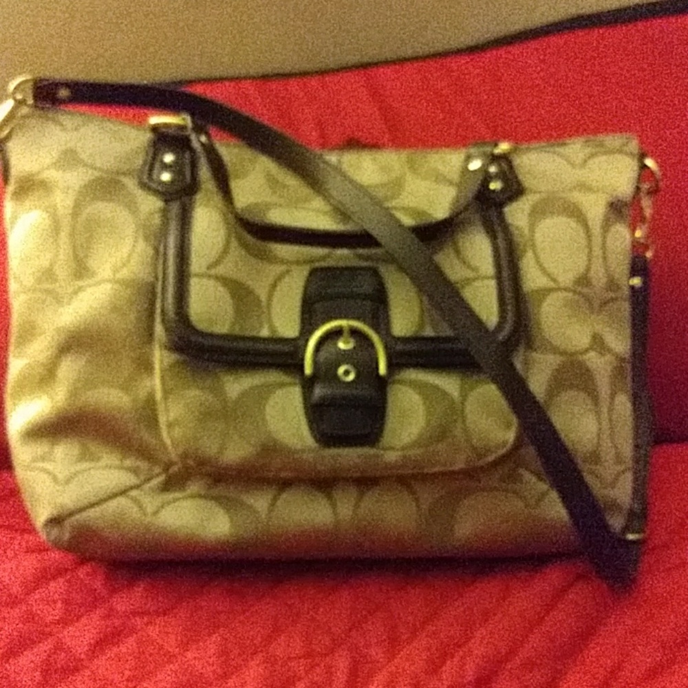 Signature zip up Coach bag